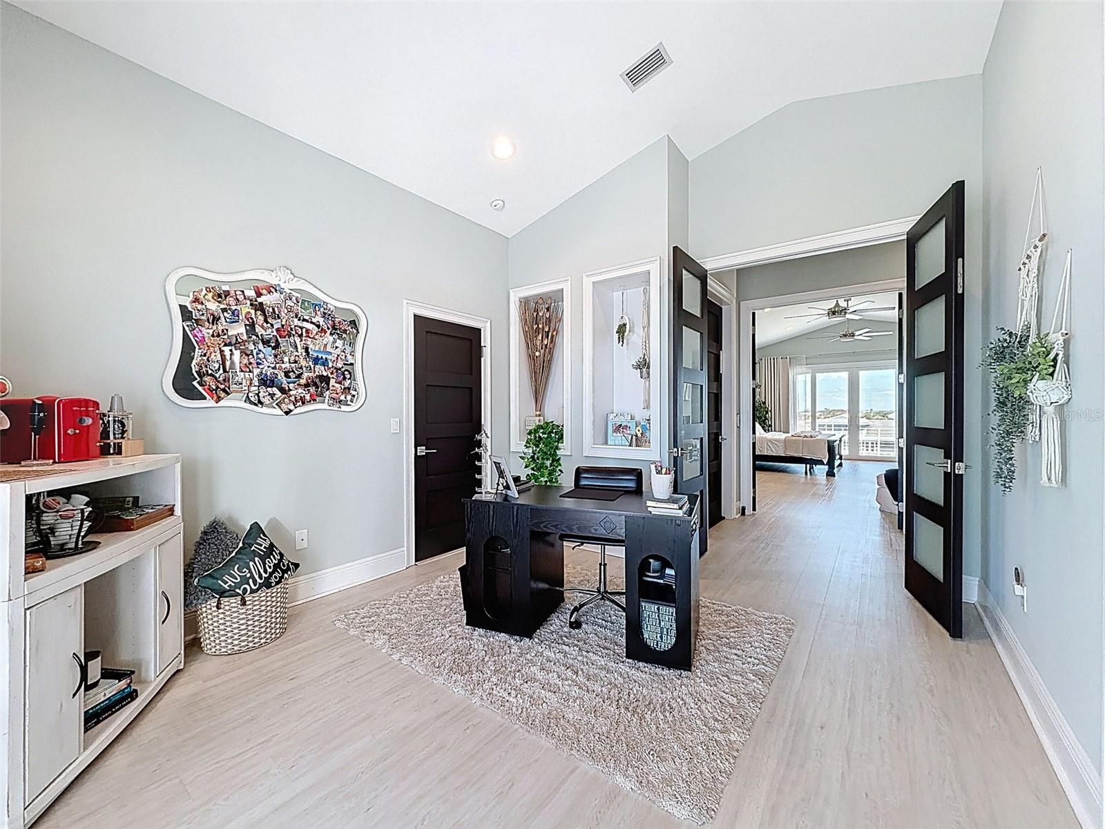 Image 53 of 100 For 5142 Westshore Drive