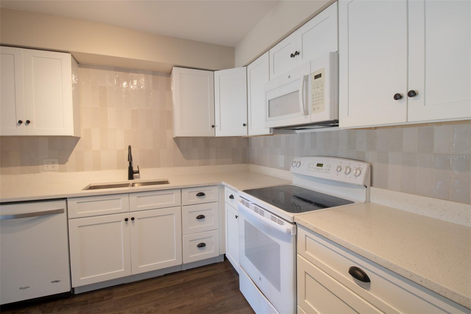 Image 7 of 19 For 2928 Martha Lane