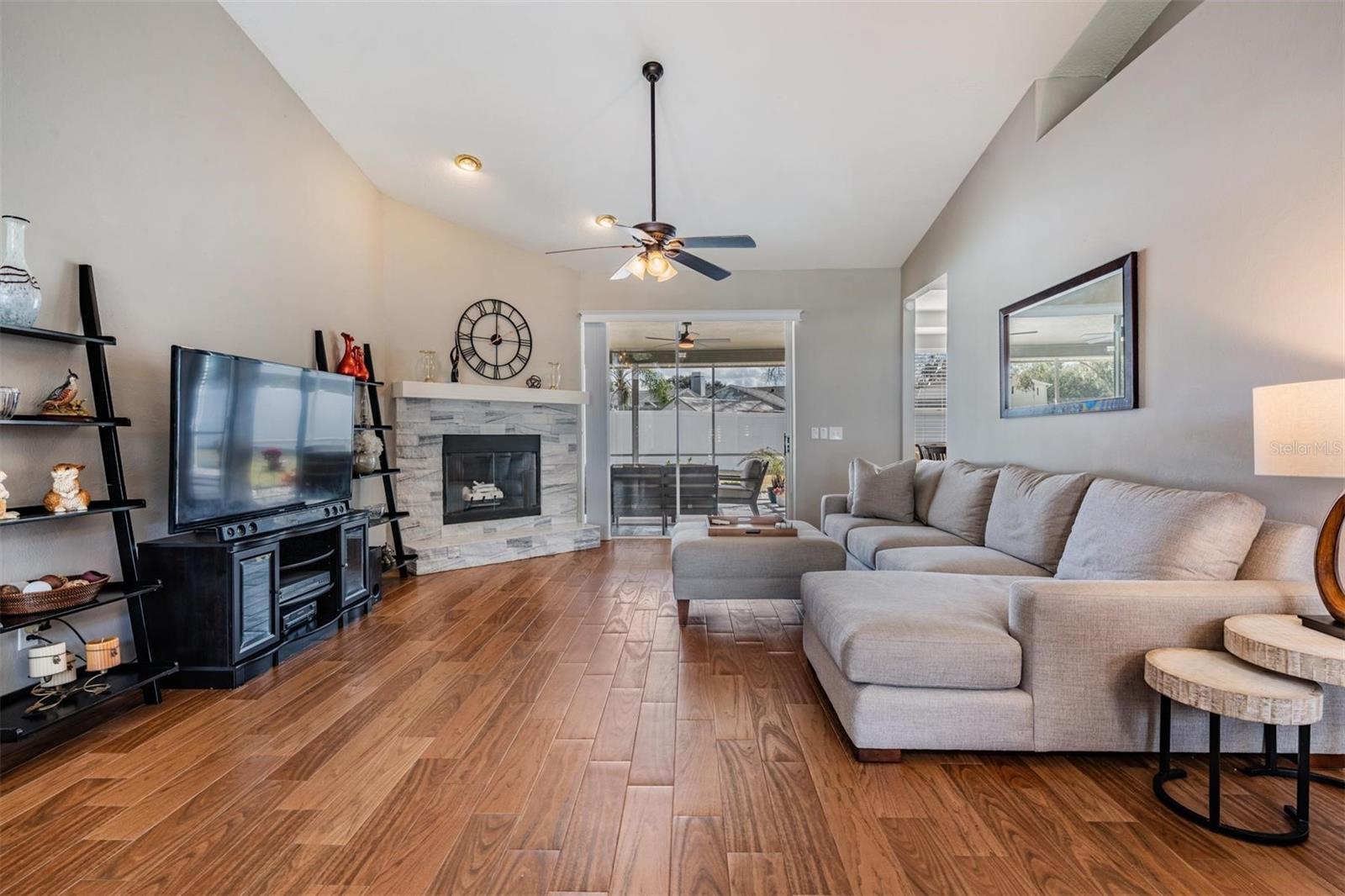 Image 10 of 40 For 22848 Sterling Manor Loop