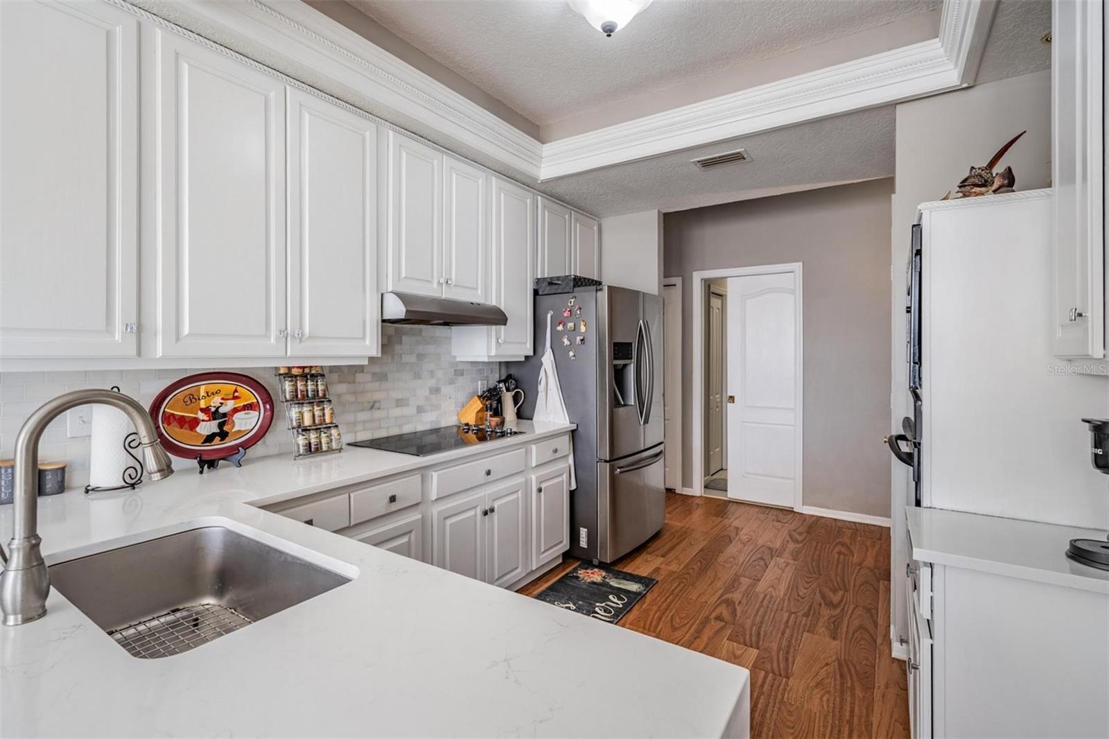 Image 13 of 40 For 22848 Sterling Manor Loop