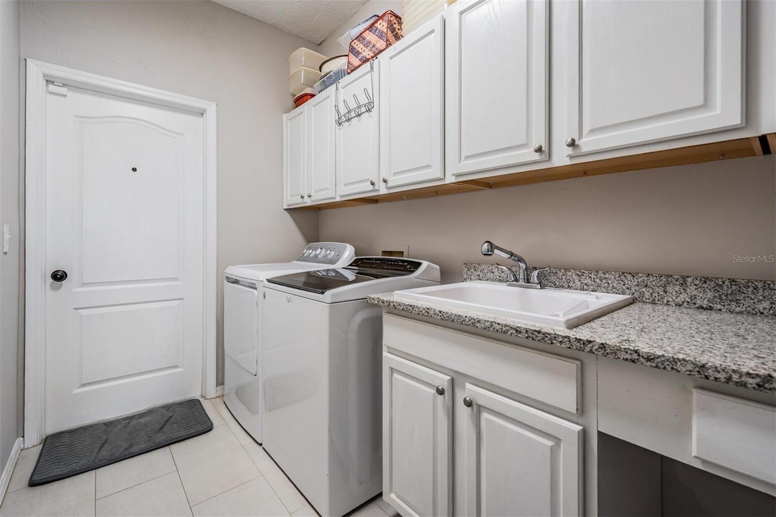 Image 27 of 40 For 22848 Sterling Manor Loop