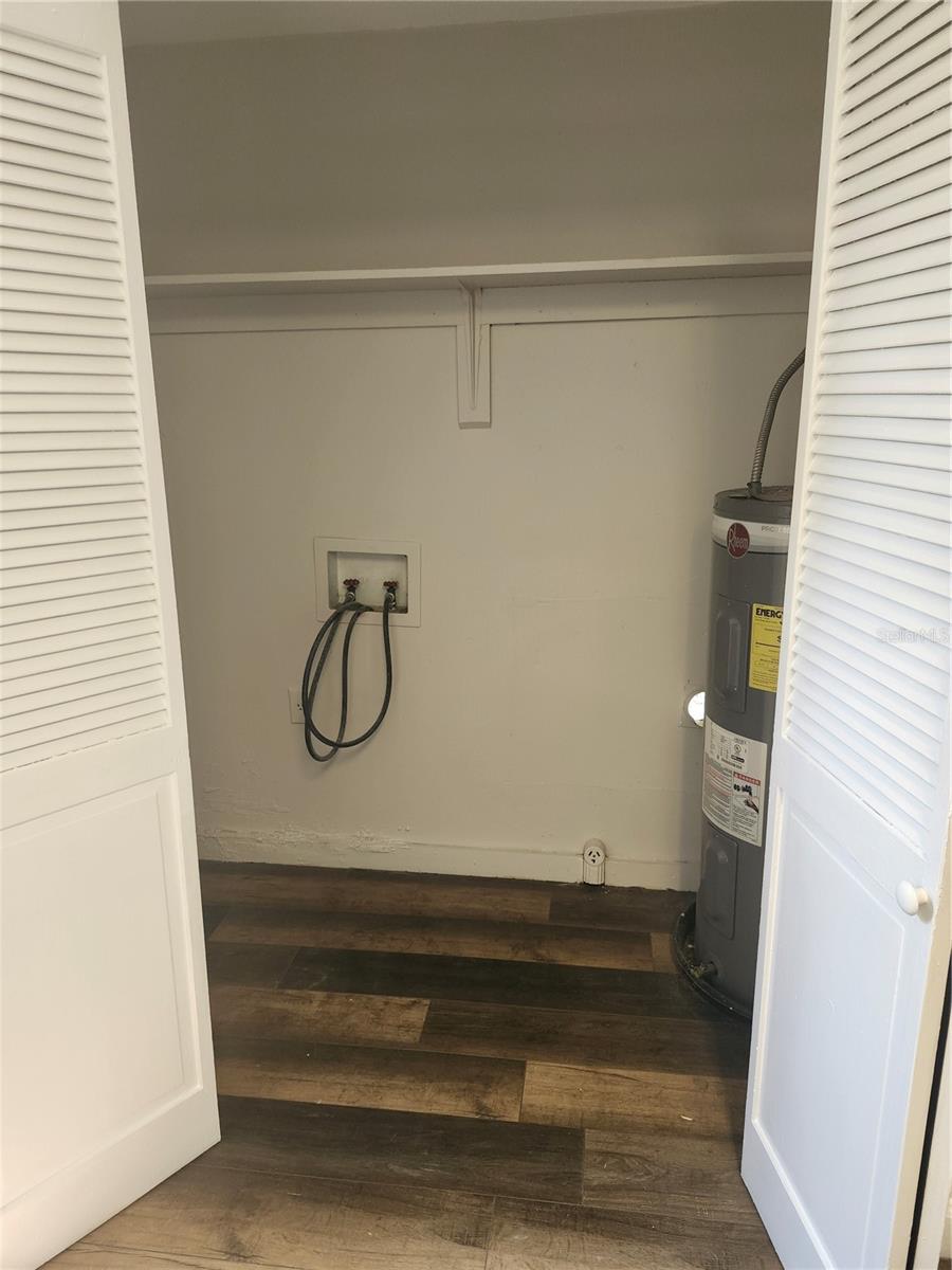 Image 33 of 37 For 11710 Wesson Circle W