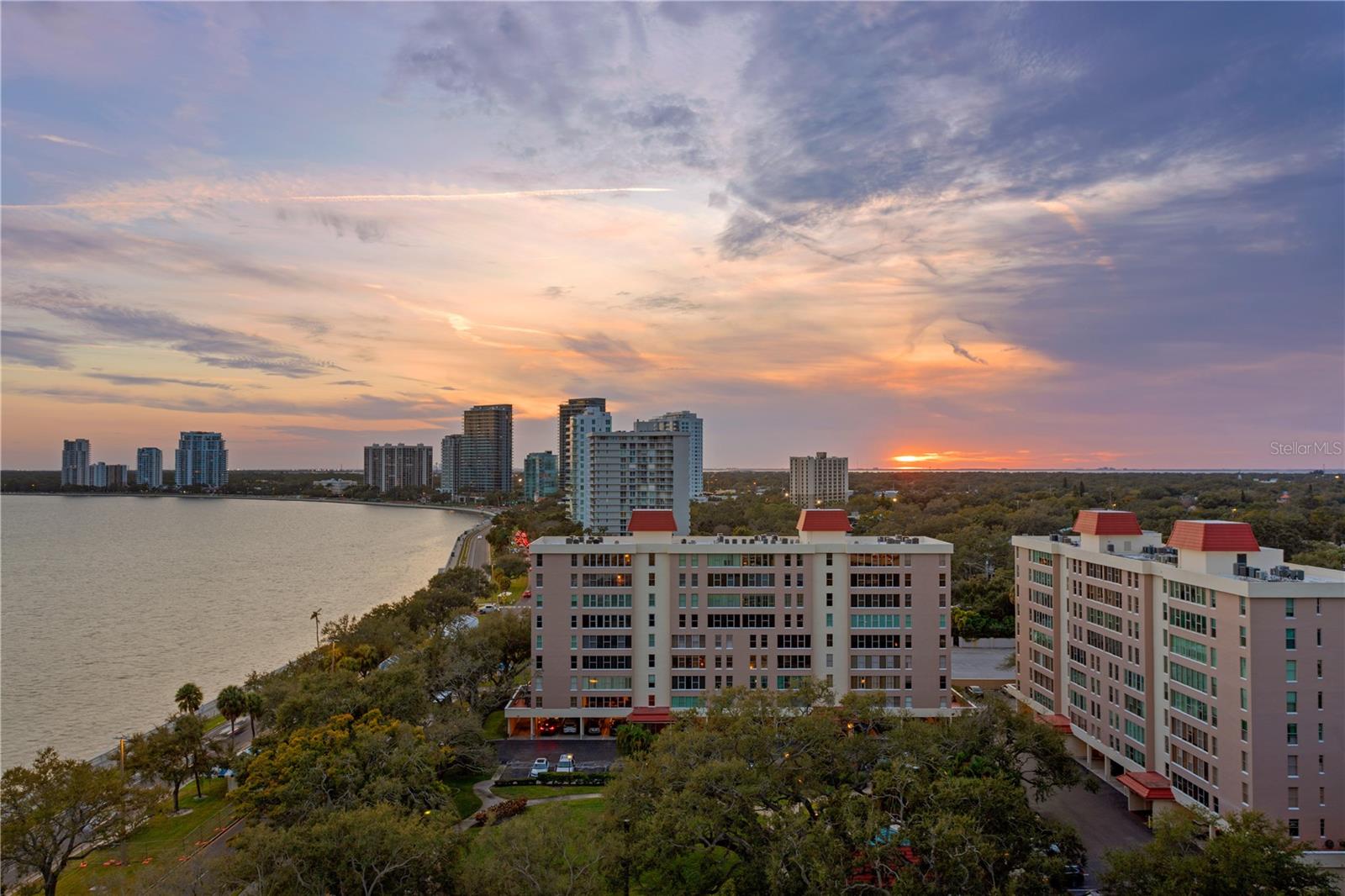 Image 20 of 65 For 2413 Bayshore Boulevard 1504