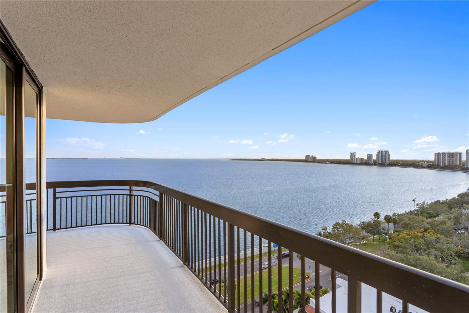 Image 24 of 65 For 2413 Bayshore Boulevard 1504
