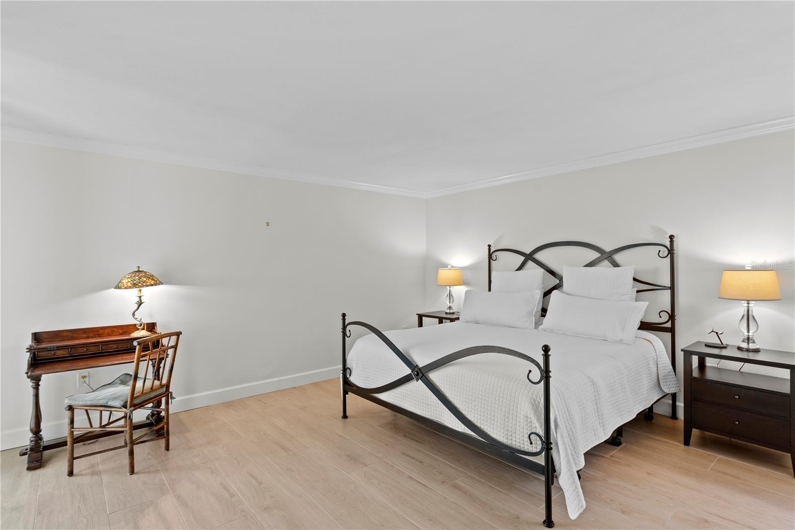 Image 28 of 65 For 2413 Bayshore Boulevard 1504