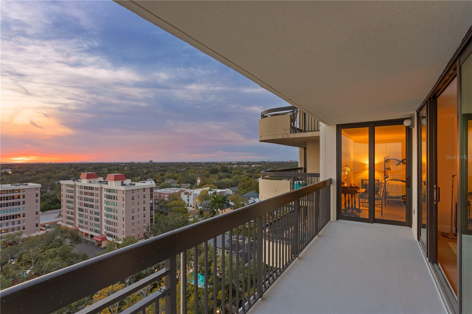 Image 33 of 65 For 2413 Bayshore Boulevard 1504