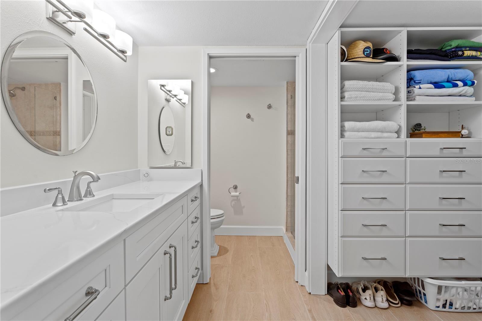 Image 35 of 65 For 2413 Bayshore Boulevard 1504