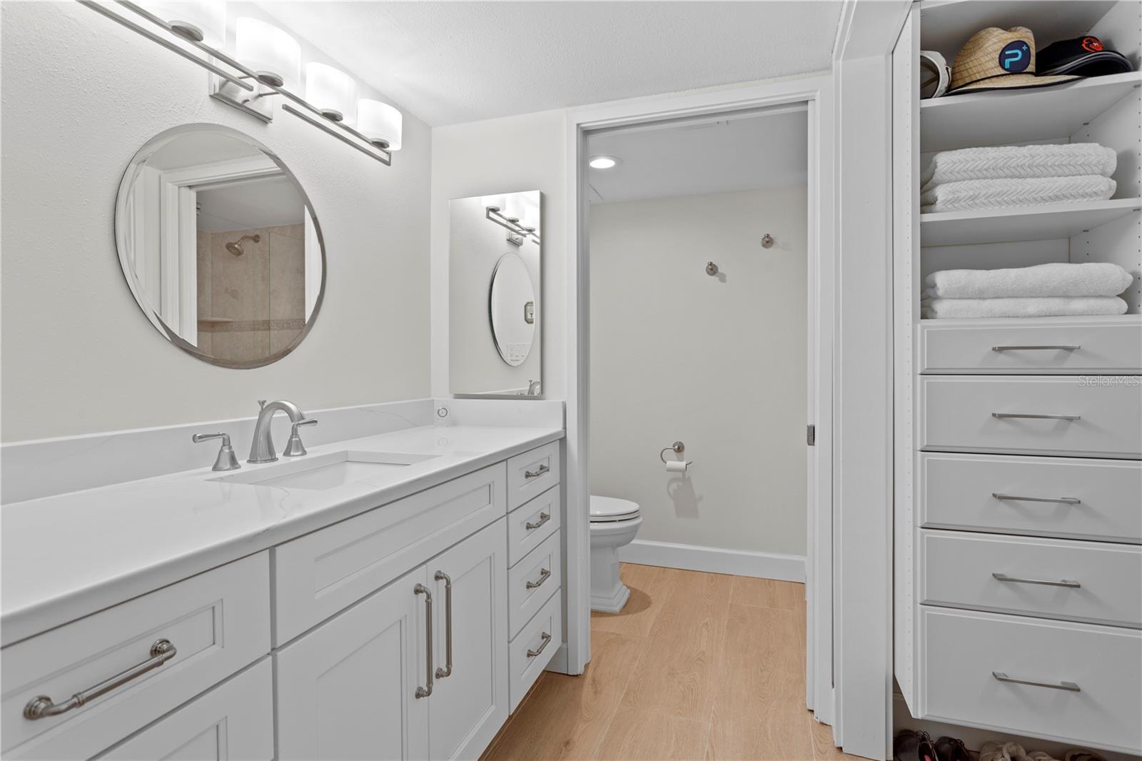 Image 36 of 65 For 2413 Bayshore Boulevard 1504