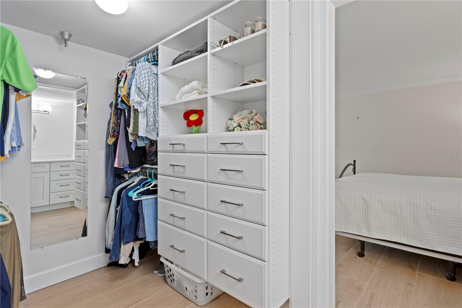 Image 38 of 65 For 2413 Bayshore Boulevard 1504