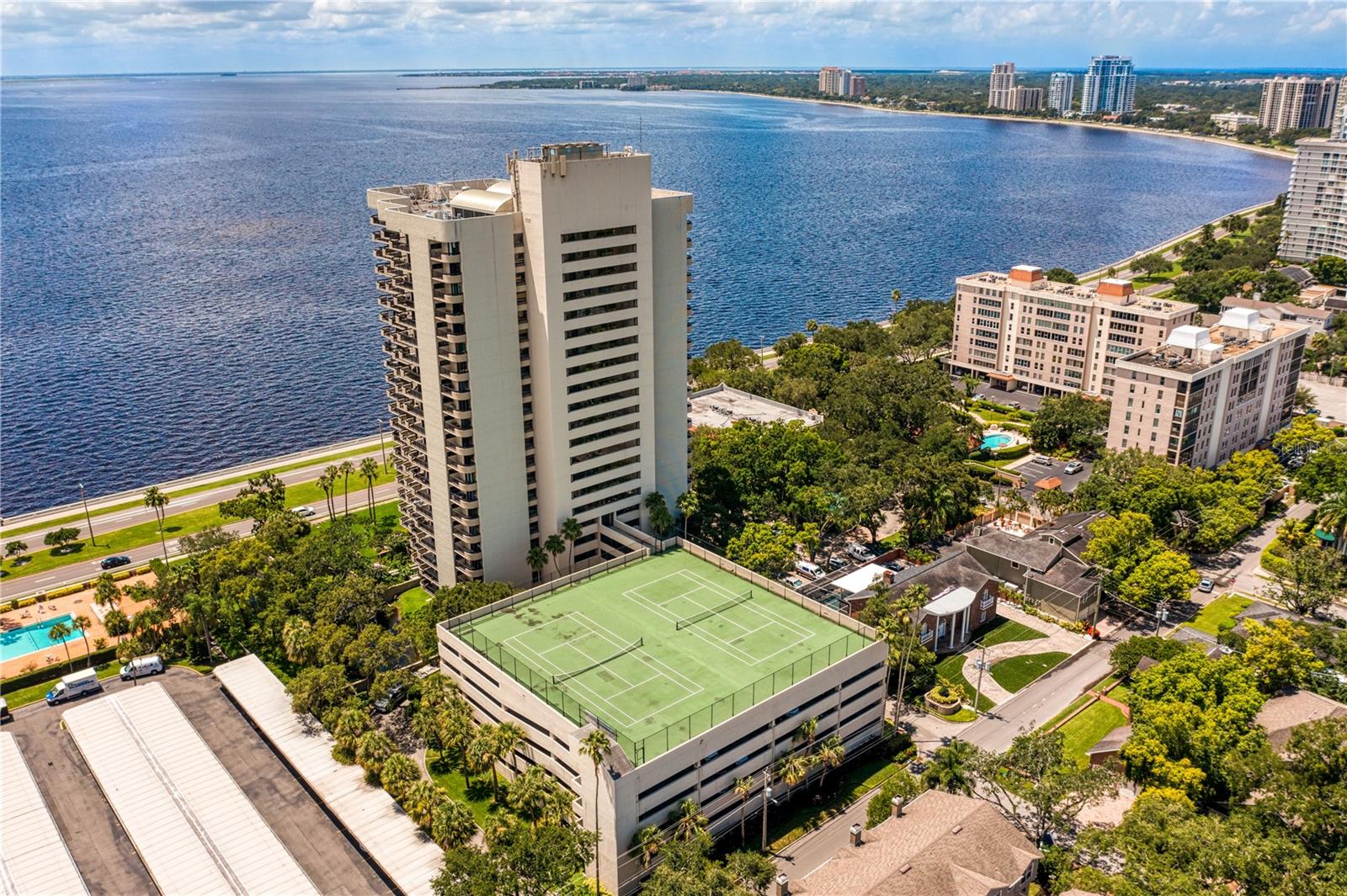 Image 47 of 65 For 2413 Bayshore Boulevard 1504