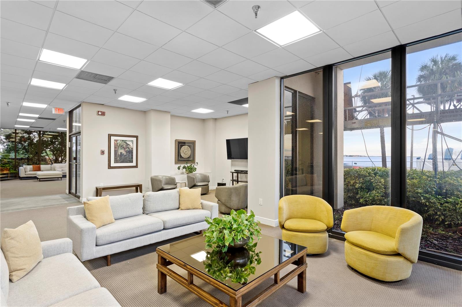 Image 51 of 65 For 2413 Bayshore Boulevard 1504