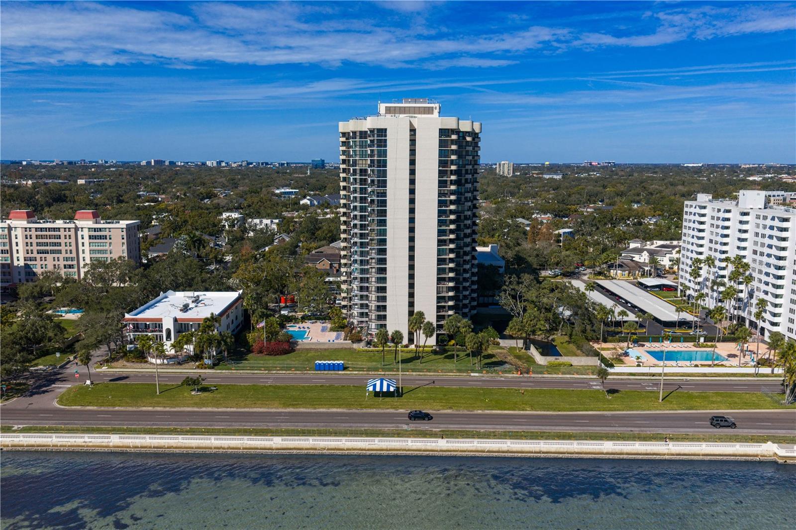 Image 62 of 65 For 2413 Bayshore Boulevard 1504