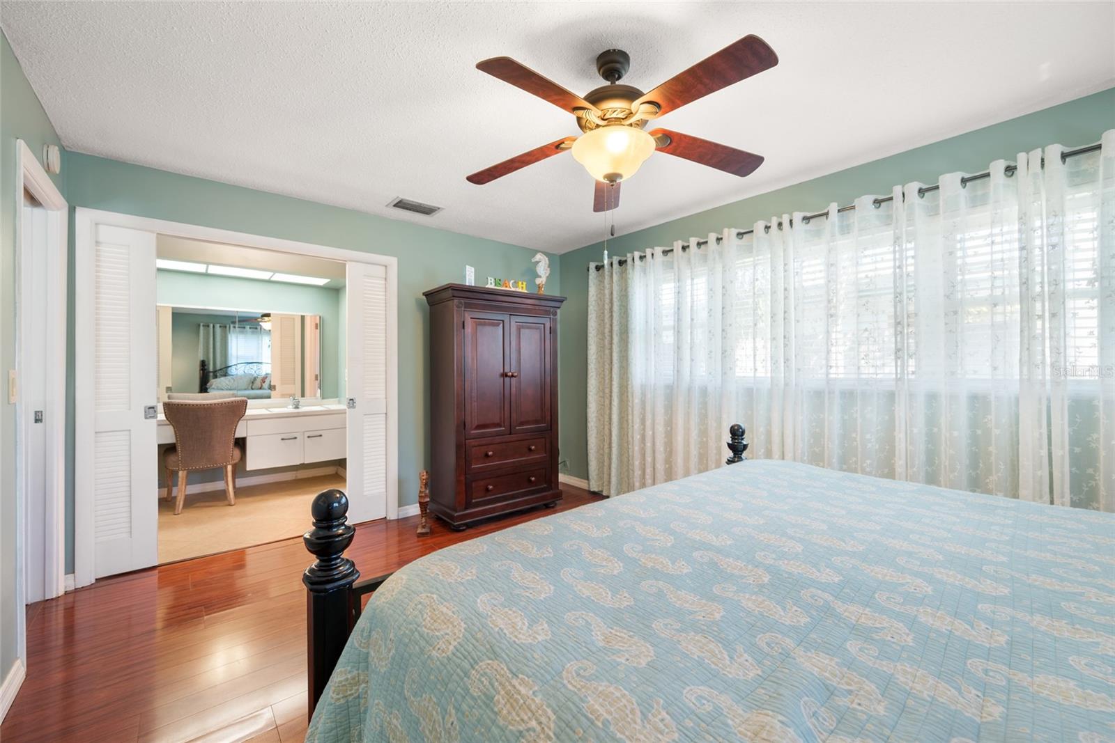 Image 19 of 42 For 5072 43rd Street S