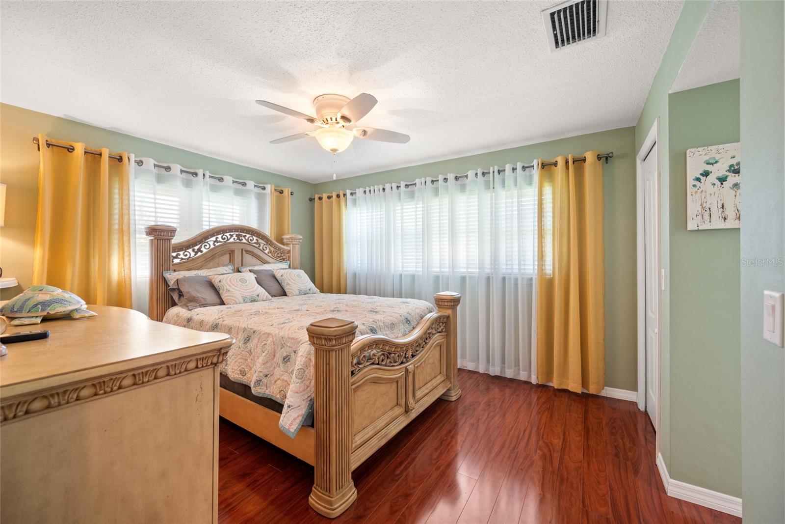 Image 25 of 42 For 5072 43rd Street S