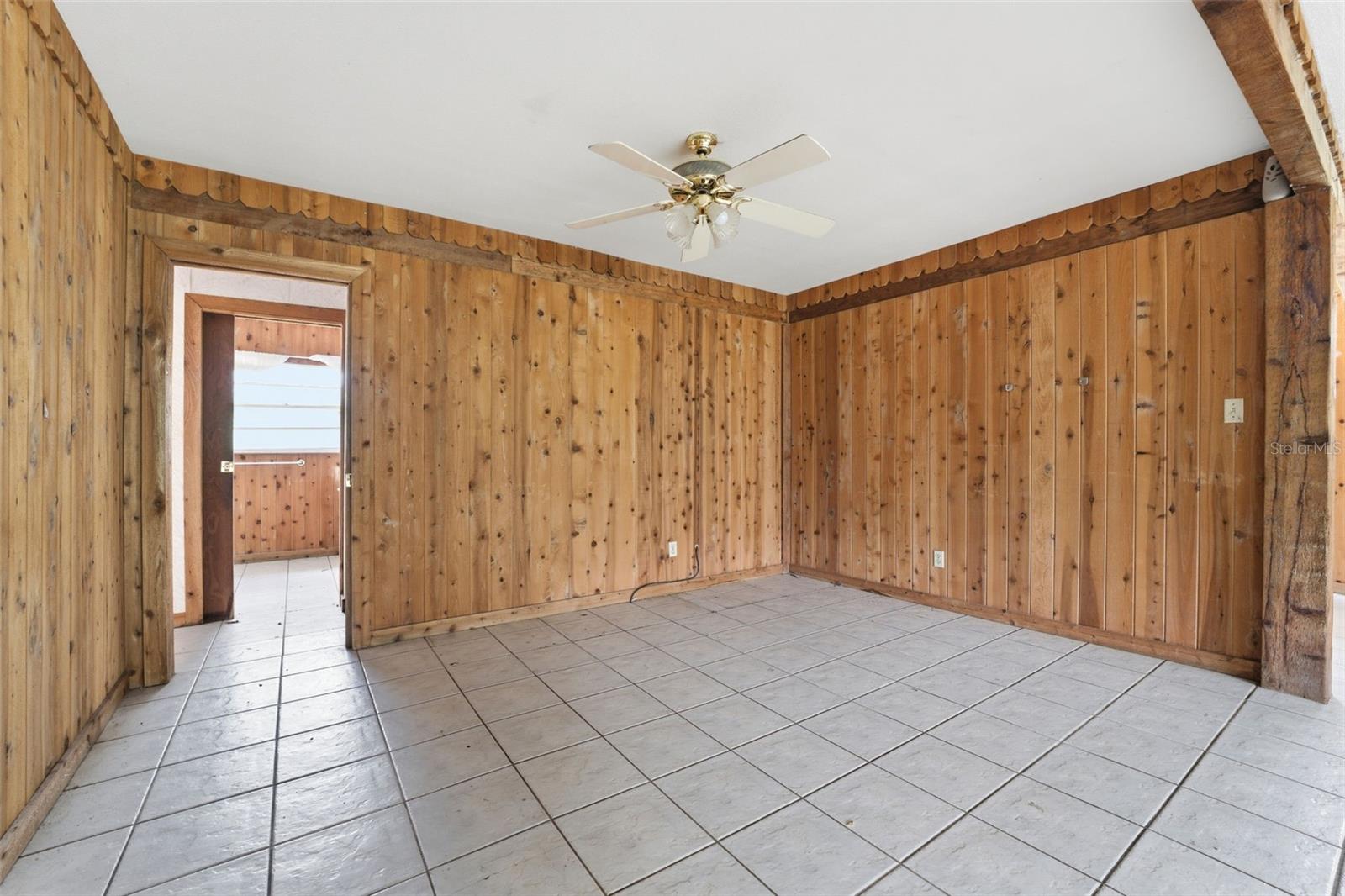 Image 15 of 43 For 3315 Elfers Parkway