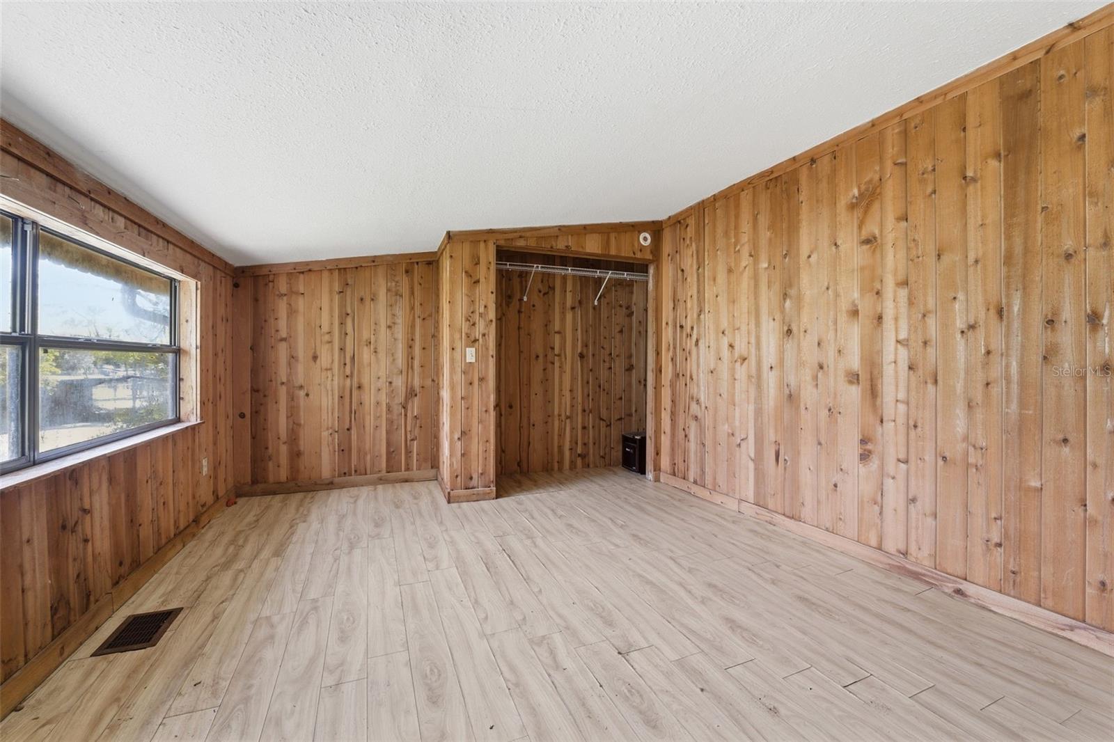 Image 16 of 43 For 3315 Elfers Parkway