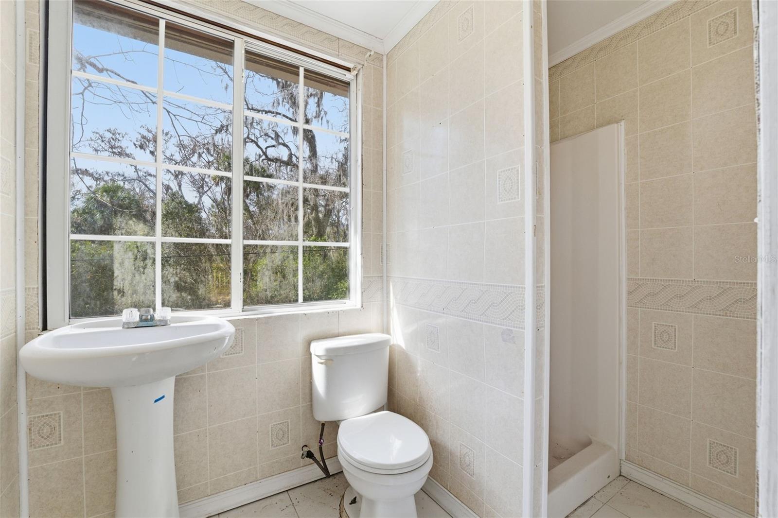 Image 25 of 43 For 3315 Elfers Parkway