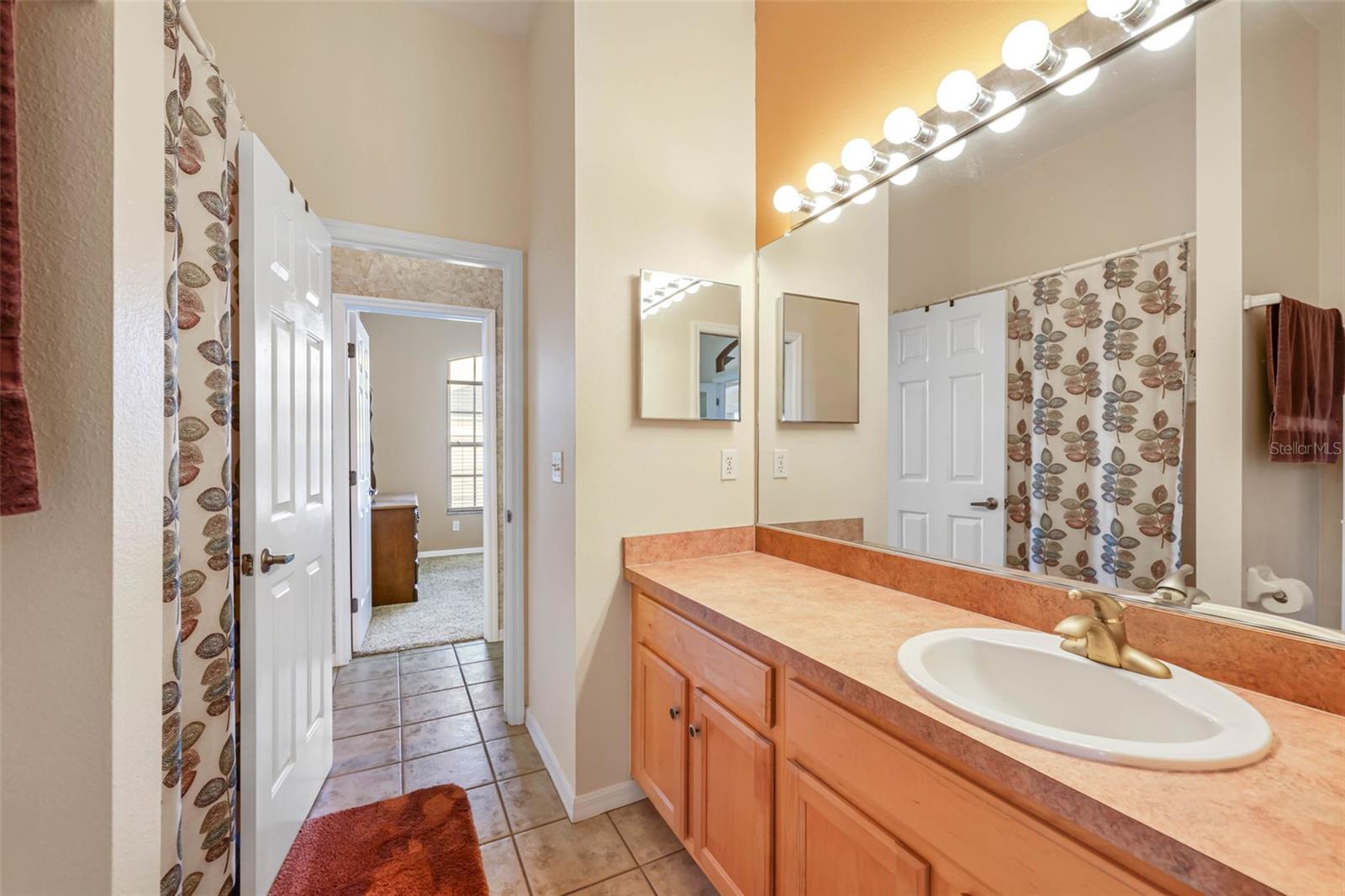 Image 13 of 48 For 4940 Thames Lane