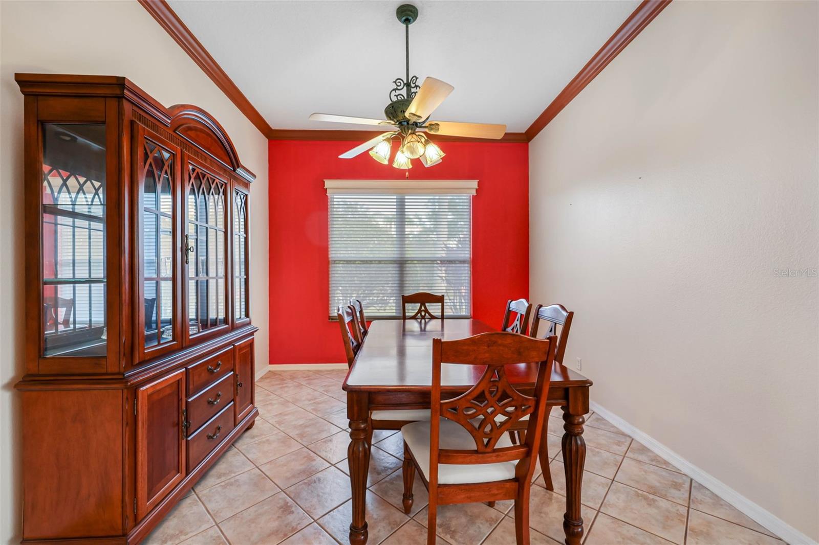 Image 22 of 48 For 4940 Thames Lane