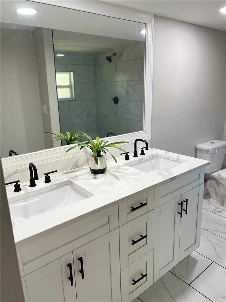 Image 14 of 27 For 4203 Yukon Street