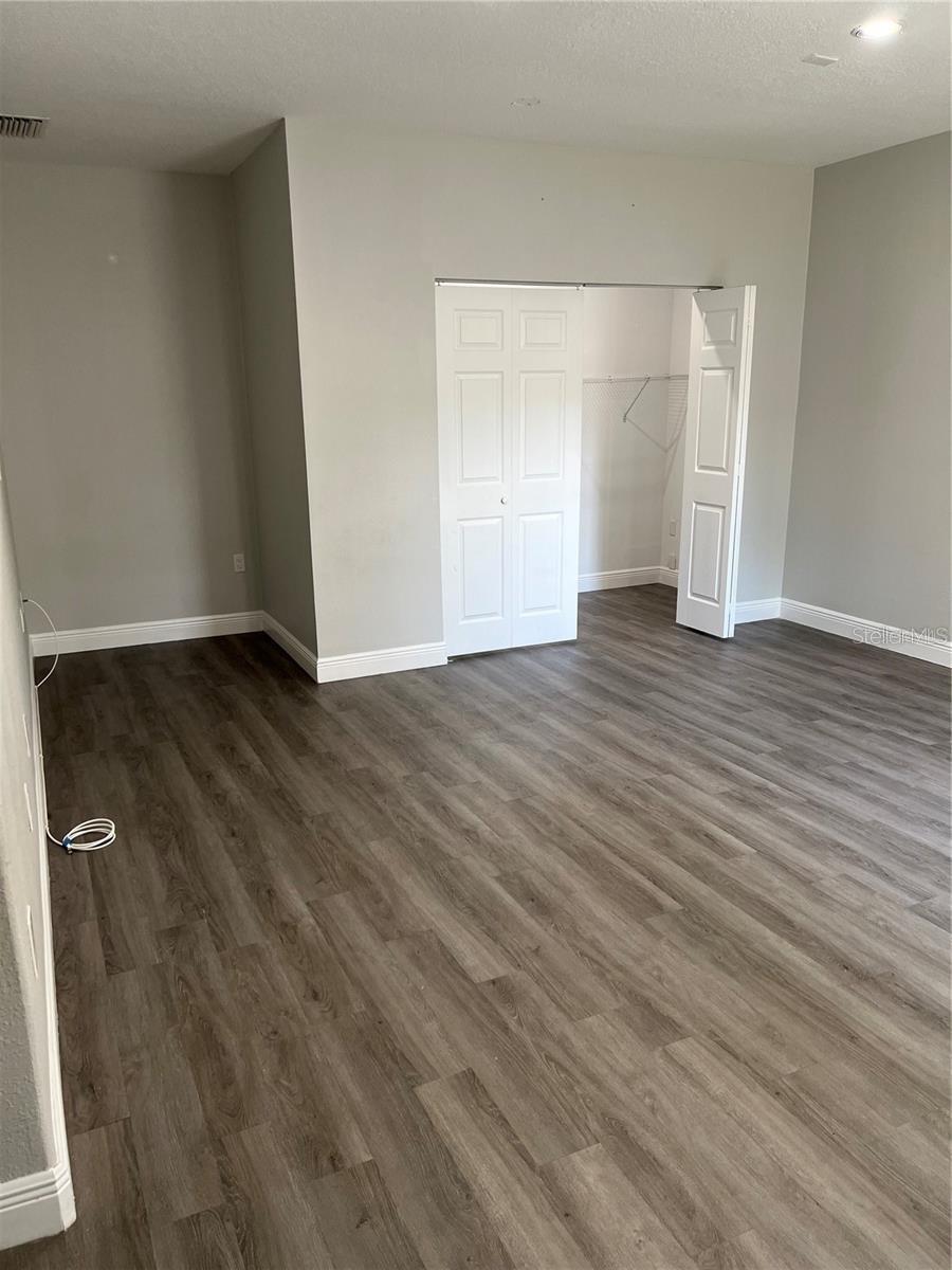 Image 21 of 27 For 4203 Yukon Street