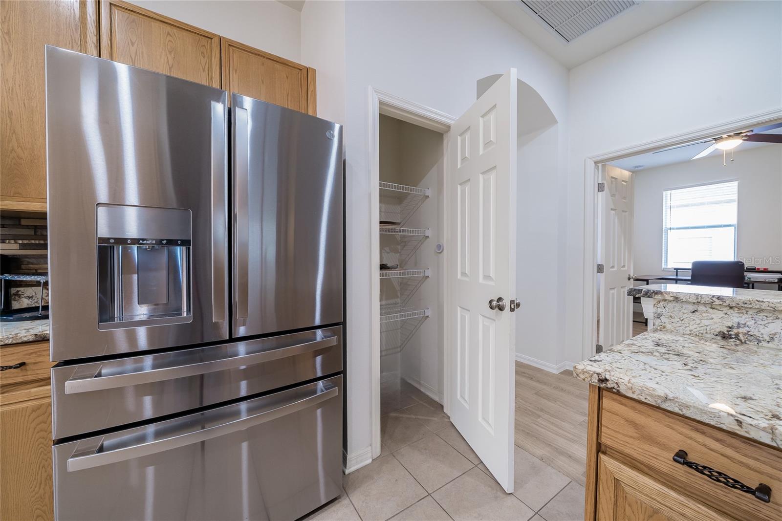 Listing photo id 23 for 31656 Marchester Drive