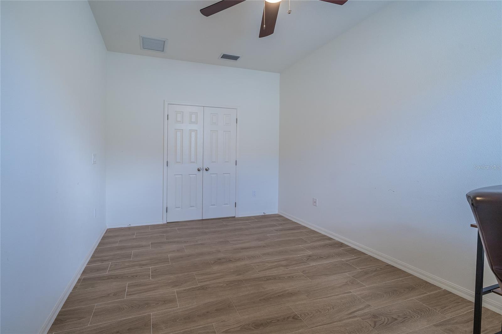 Listing photo id 30 for 31656 Marchester Drive