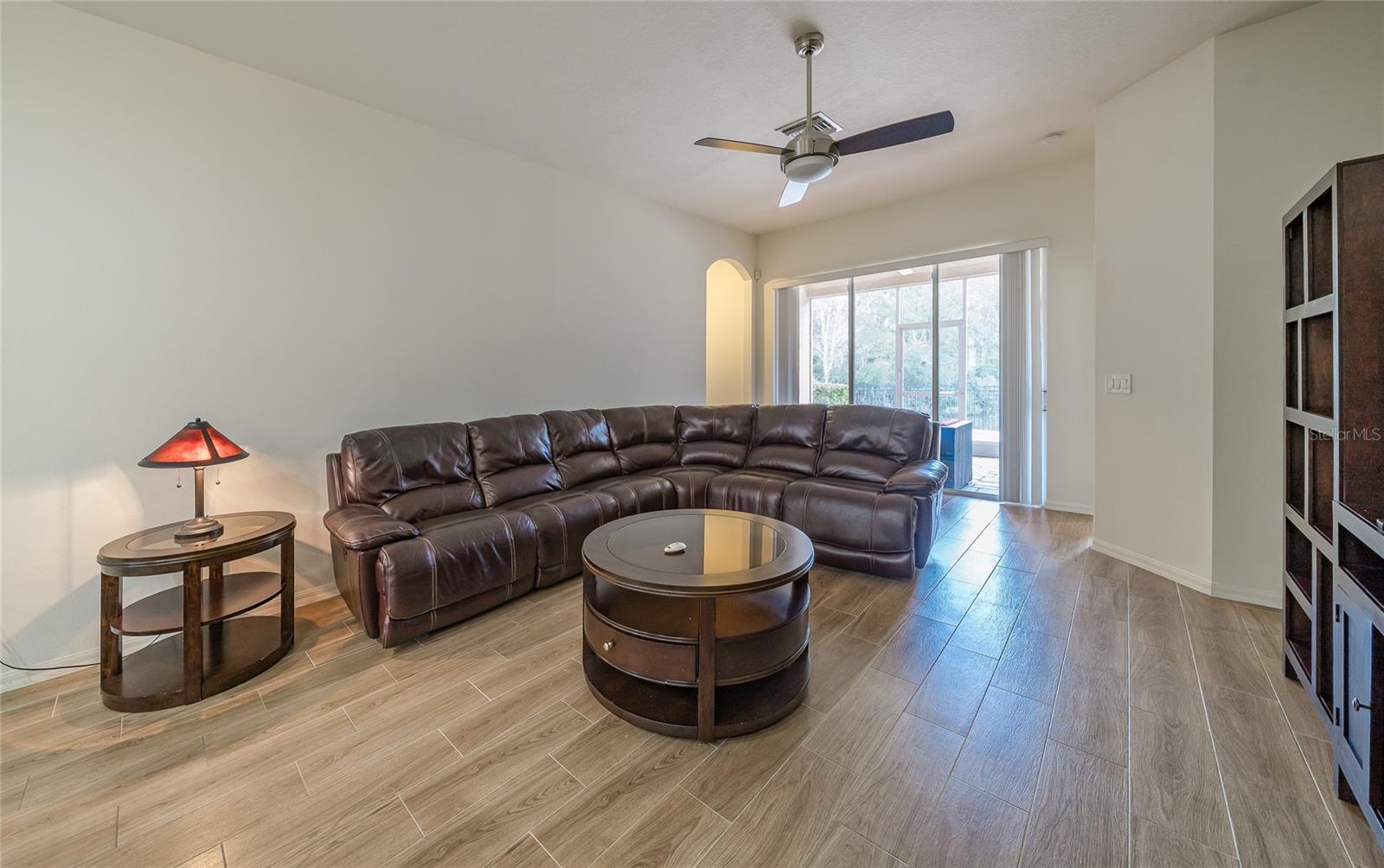 Listing photo id 31 for 31656 Marchester Drive