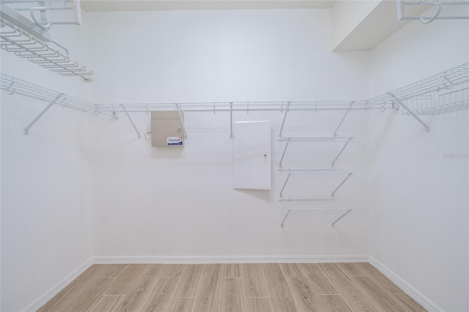 Listing photo id 37 for 31656 Marchester Drive