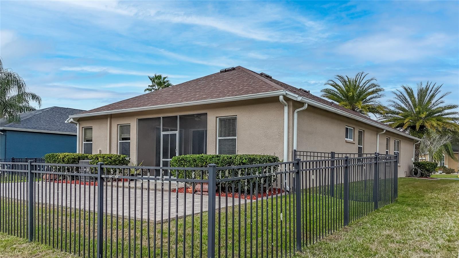 Listing photo id 40 for 31656 Marchester Drive