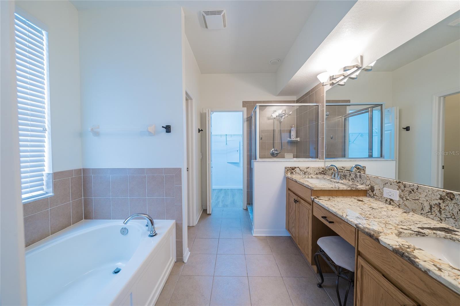 Listing photo id 7 for 31656 Marchester Drive