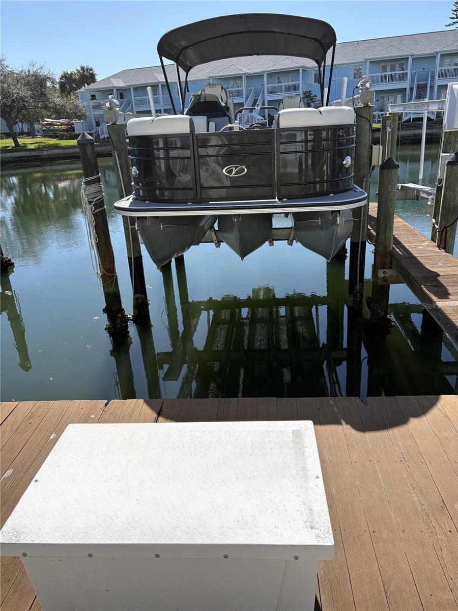 Details for 0 Starfish Drive Se 42ss, ST PETERSBURG, FL 33705