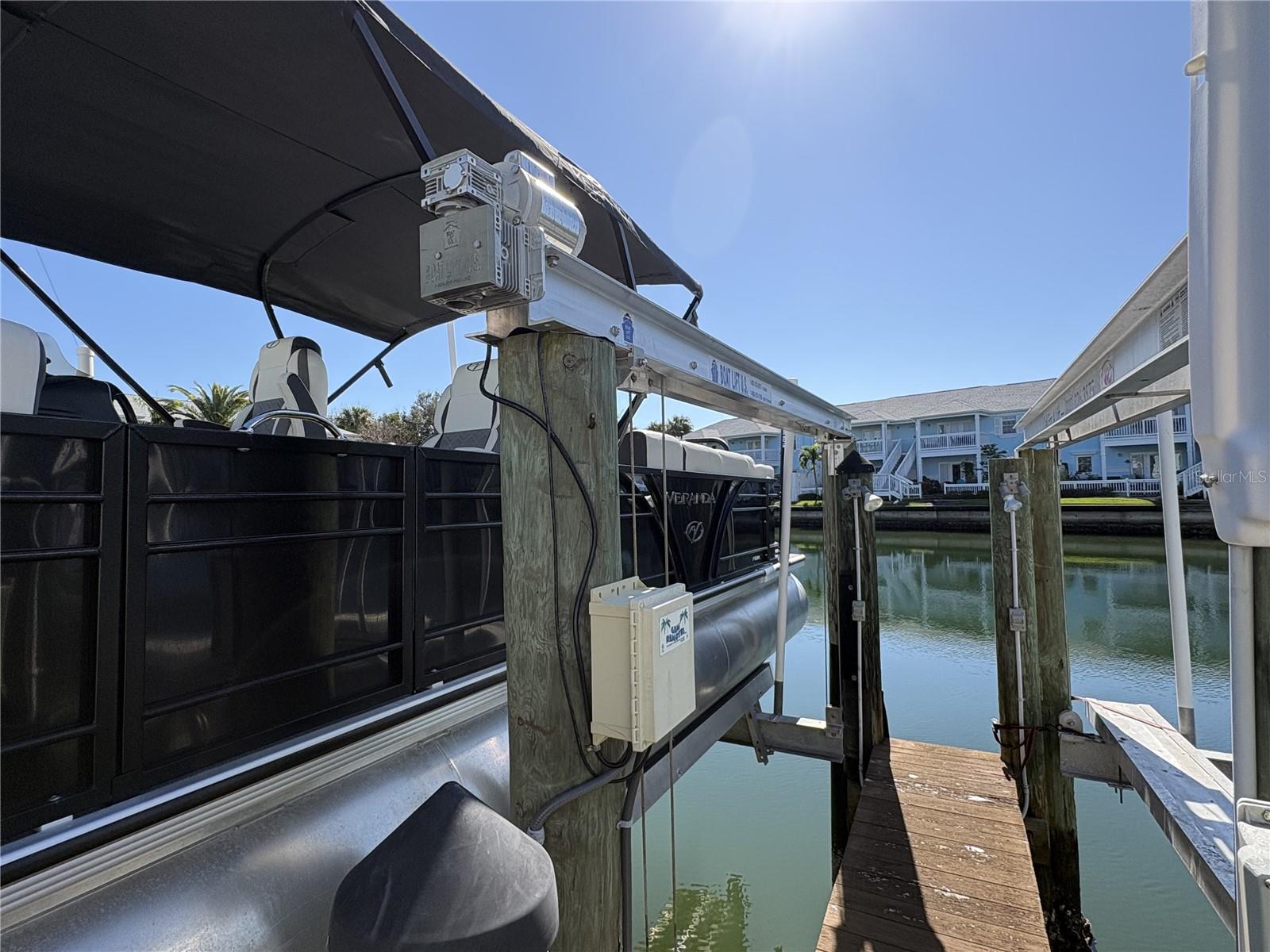 Listing photo id 2 for 0 Starfish Drive Se 42ss