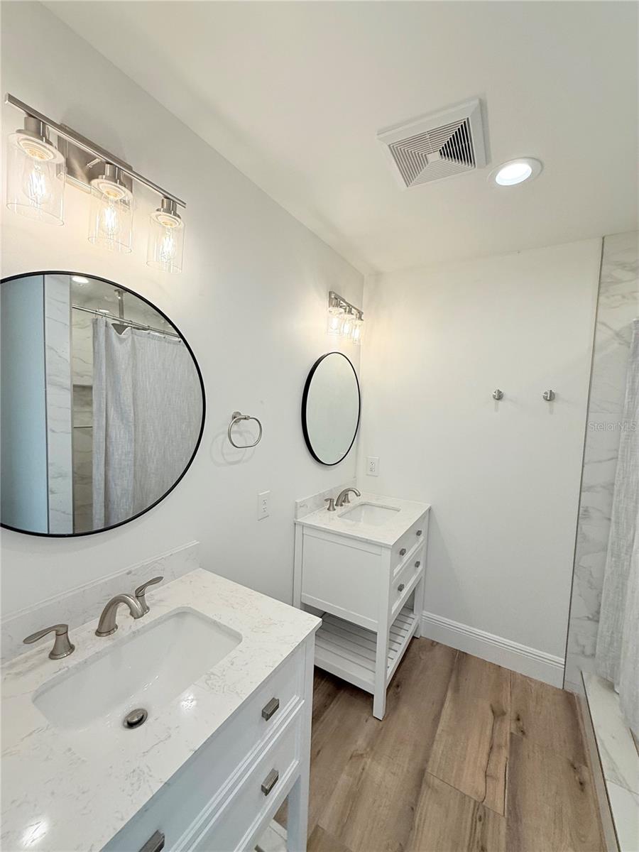 Image 13 of 23 For 1913 47th Street