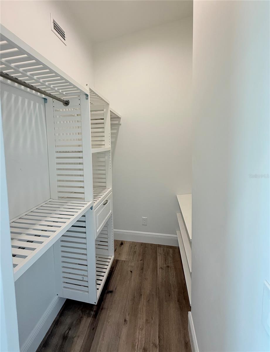 Image 15 of 23 For 1913 47th Street