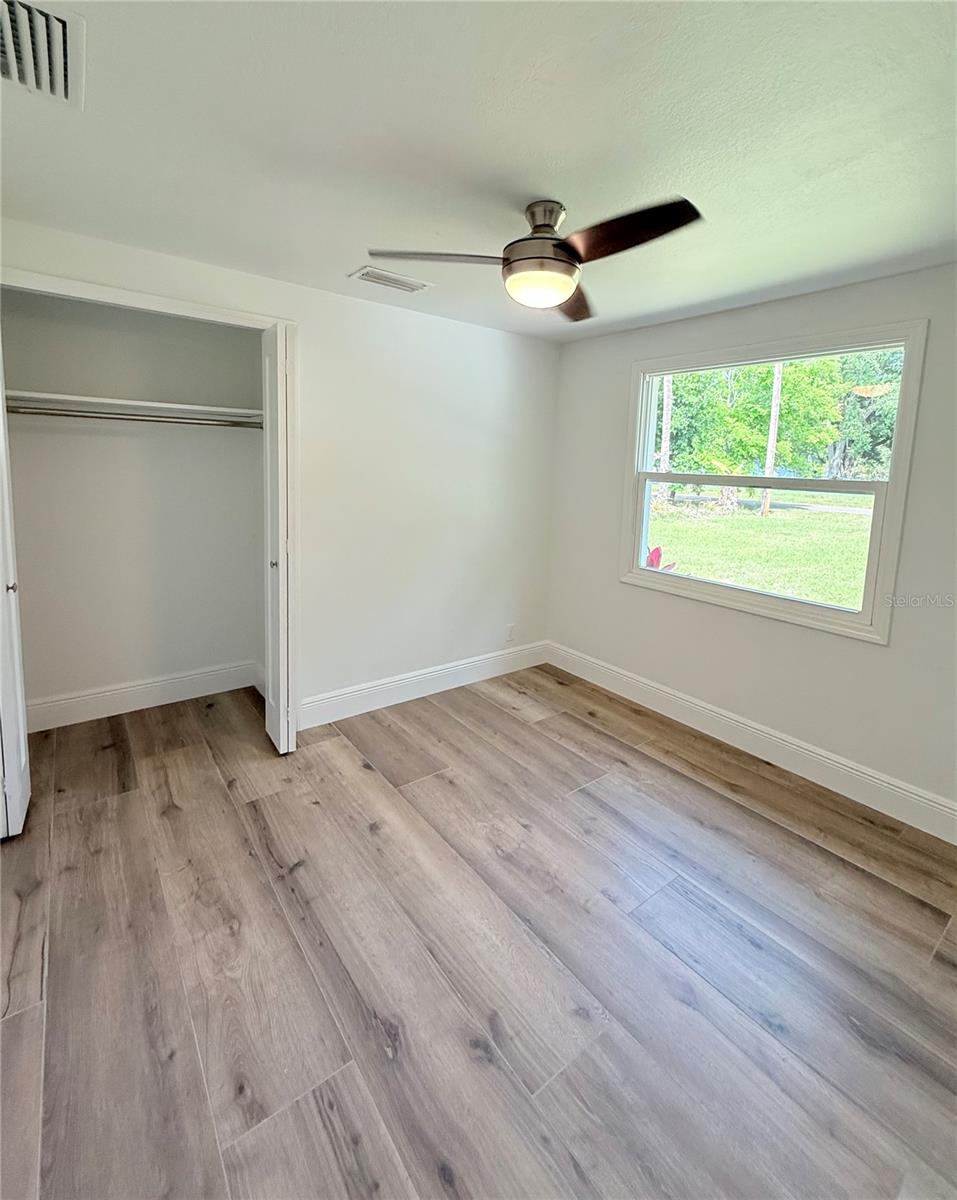 Image 17 of 23 For 1913 47th Street