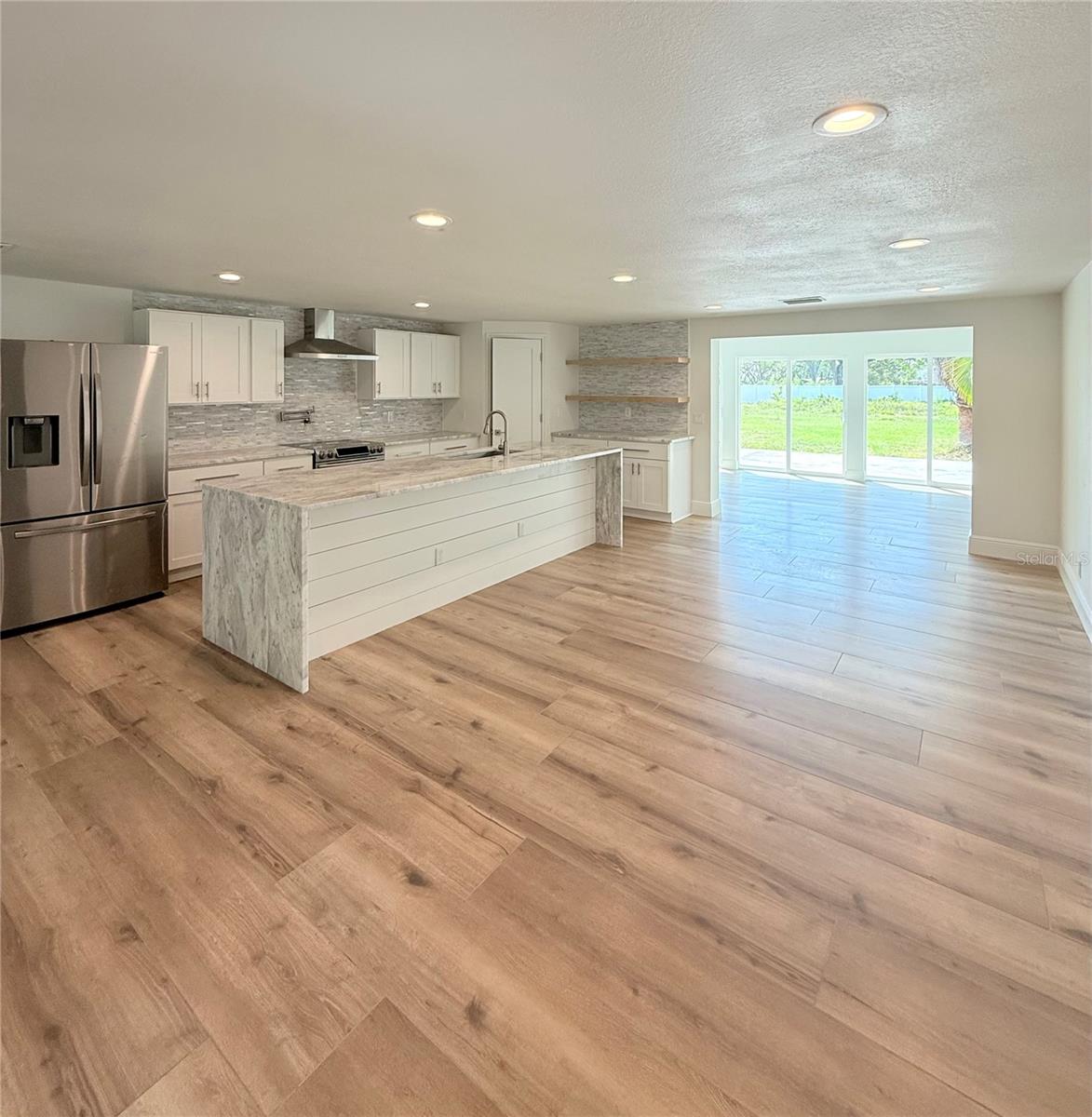 Image 9 of 23 For 1913 47th Street