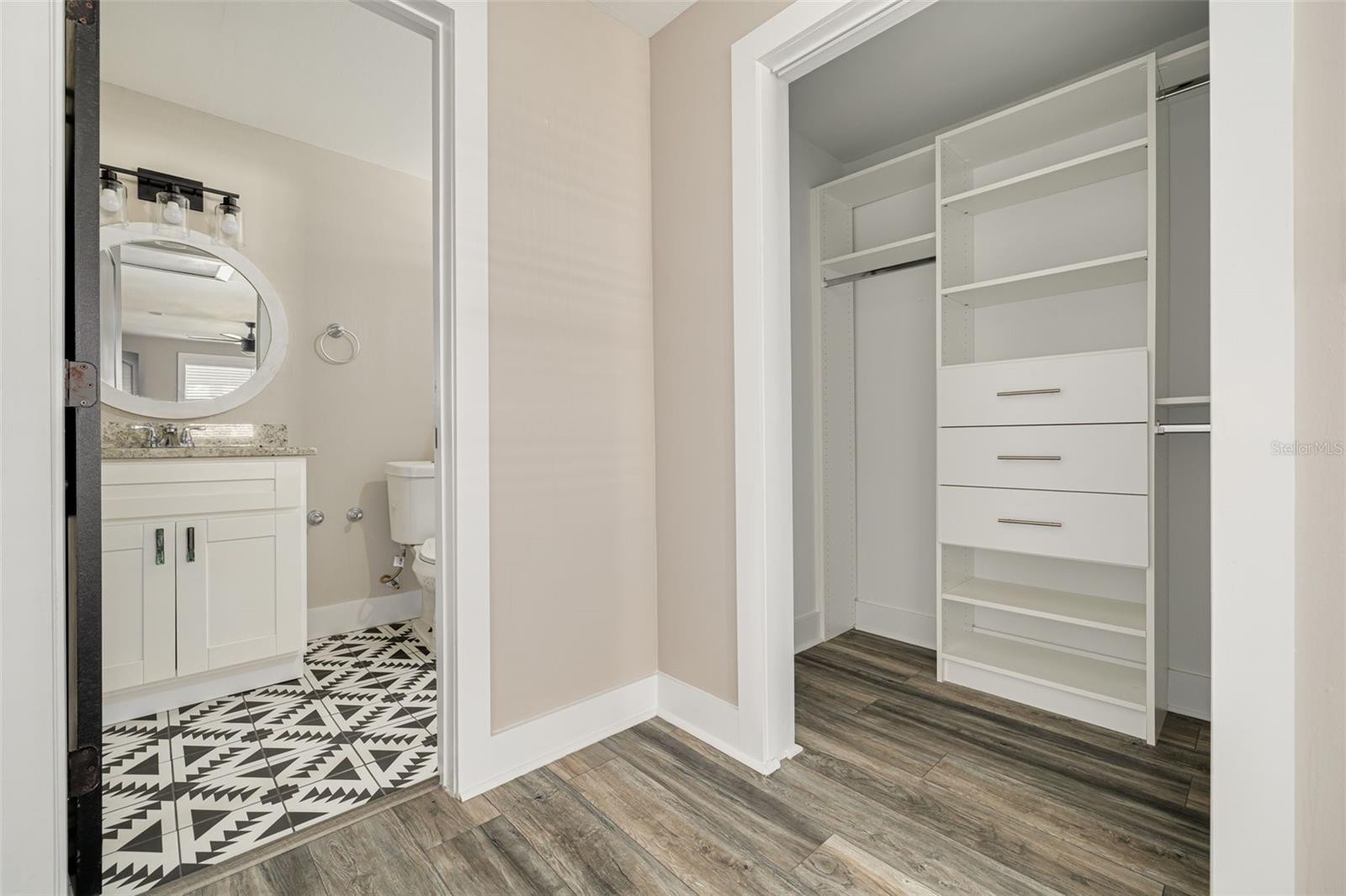 Image 11 of 18 For 106 Haya Street