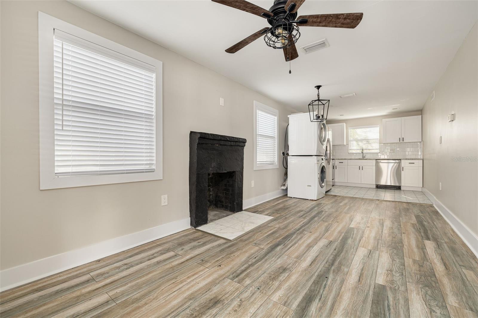 Image 2 of 18 For 106 Haya Street