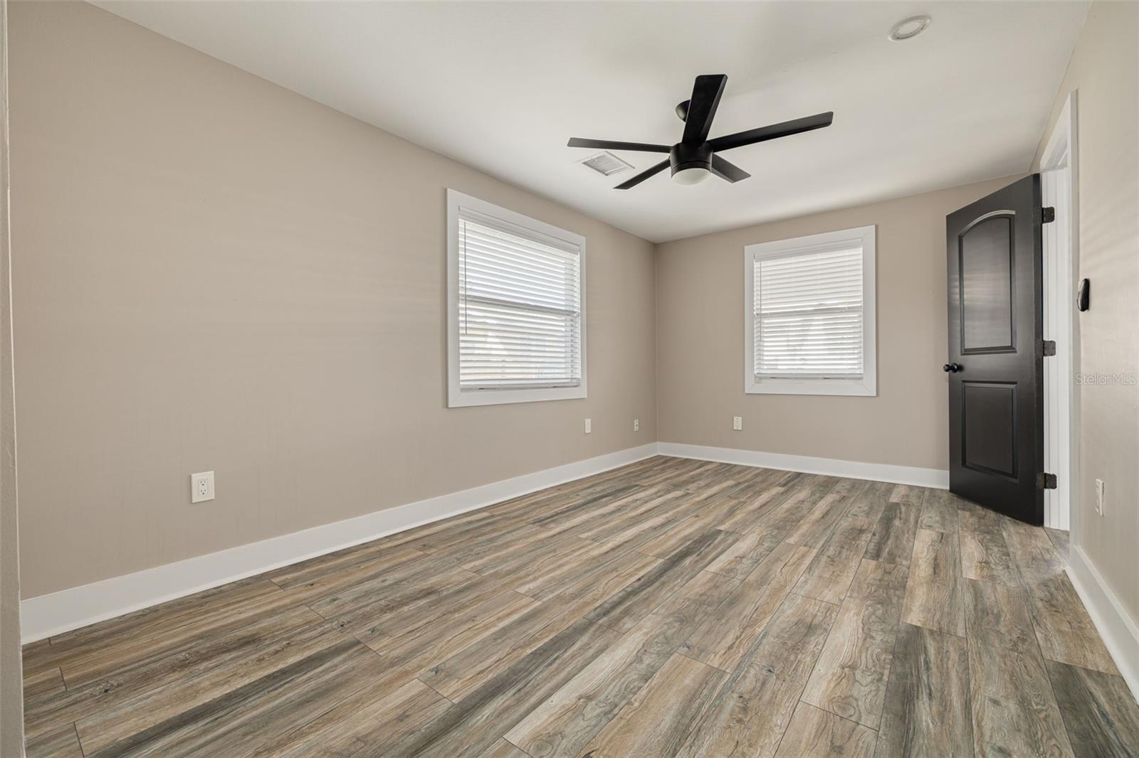 Image 9 of 18 For 106 Haya Street