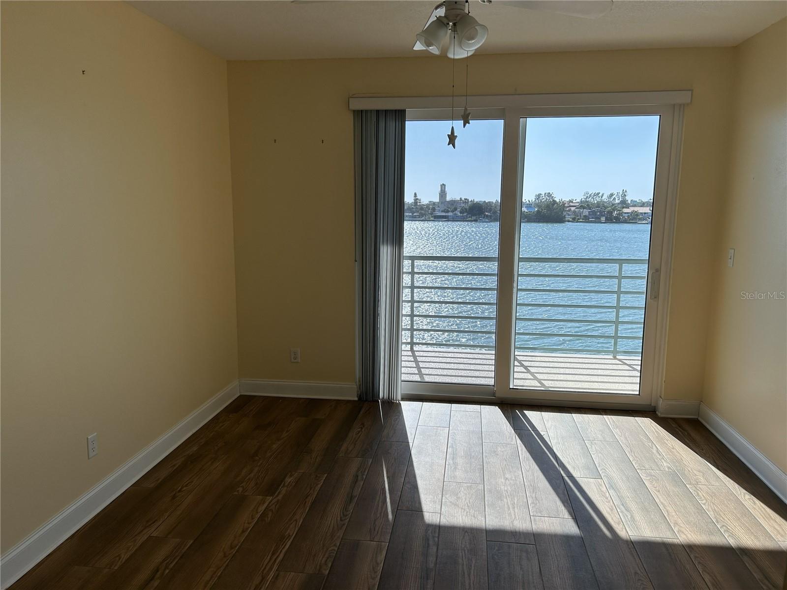 Image 40 of 88 For 8000 Sailboat Key Boulevard S 304