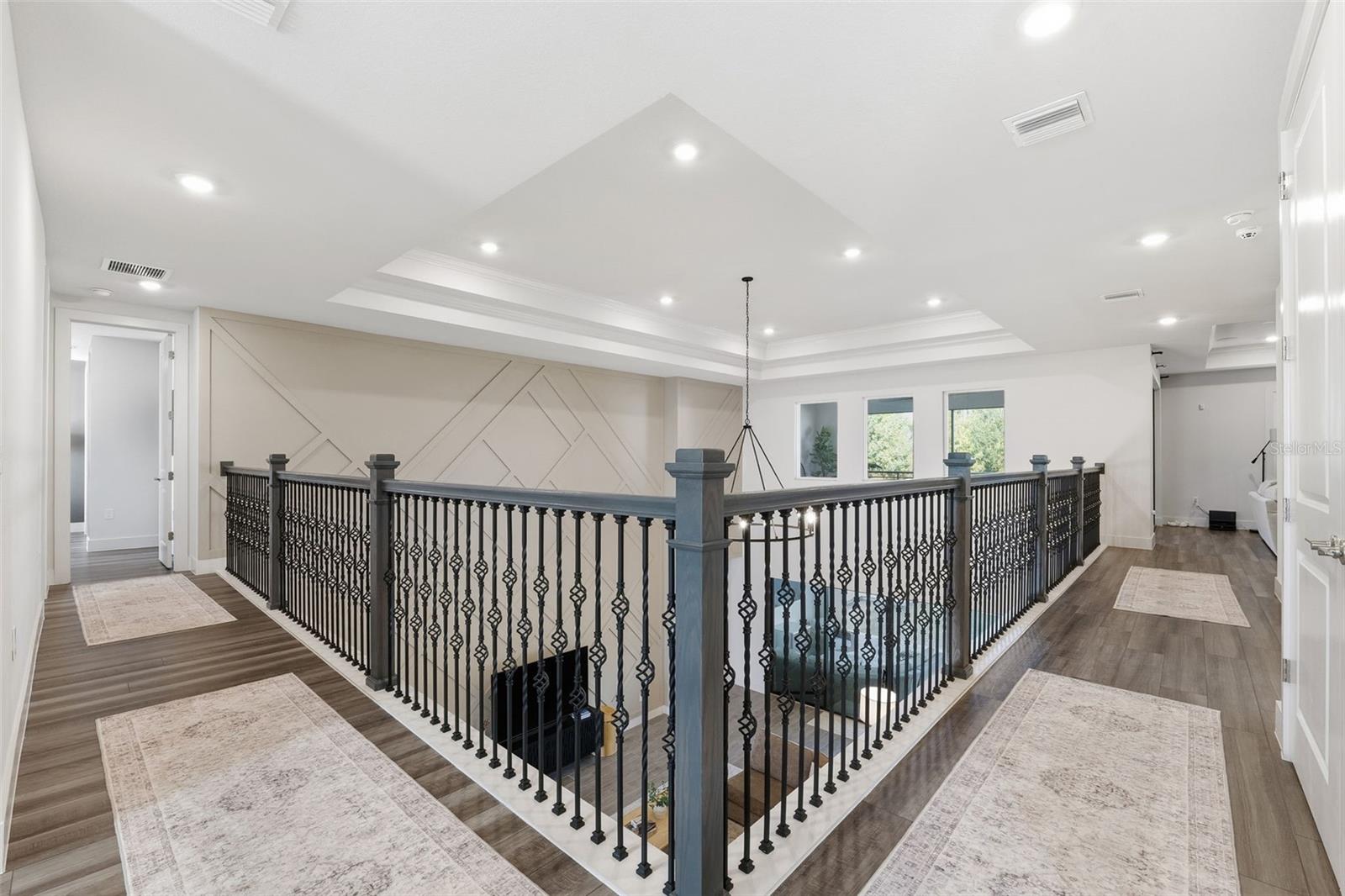 Image 28 of 85 For 8684 Sanders Tree Loop