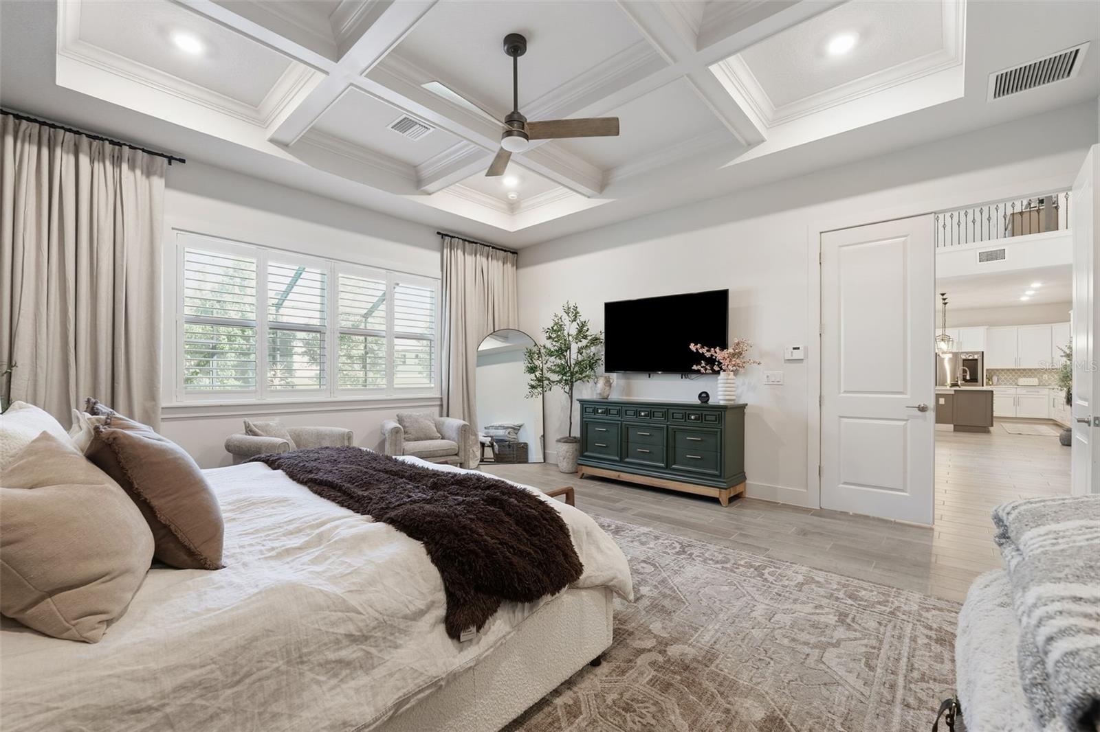 Image 33 of 85 For 8684 Sanders Tree Loop