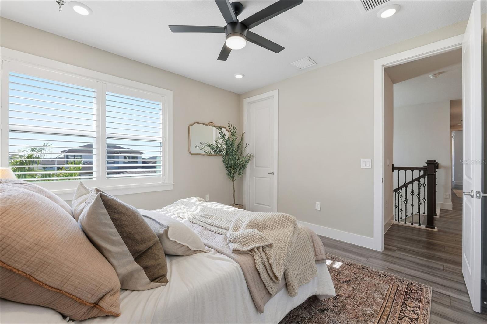 Image 44 of 85 For 8684 Sanders Tree Loop