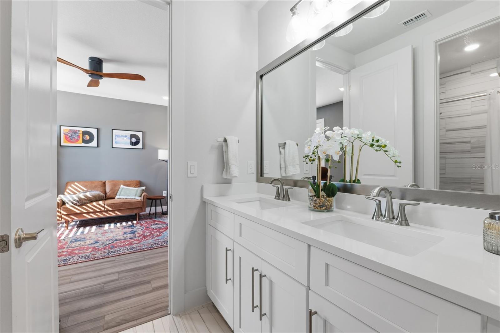 Image 47 of 85 For 8684 Sanders Tree Loop