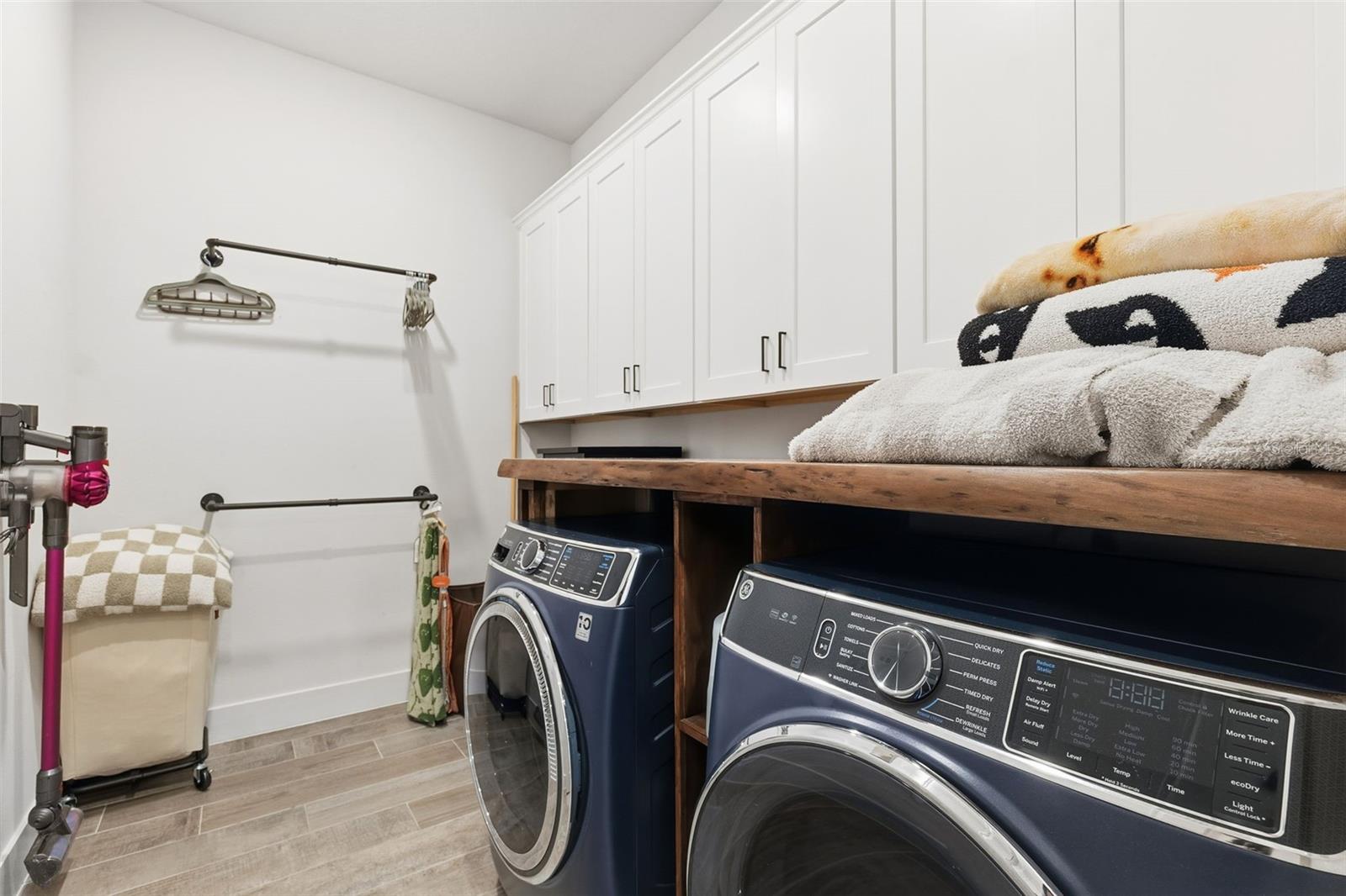 Image 55 of 85 For 8684 Sanders Tree Loop