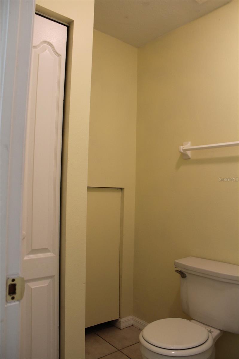 Image 13 of 32 For 3607 Idlewild Avenue 302