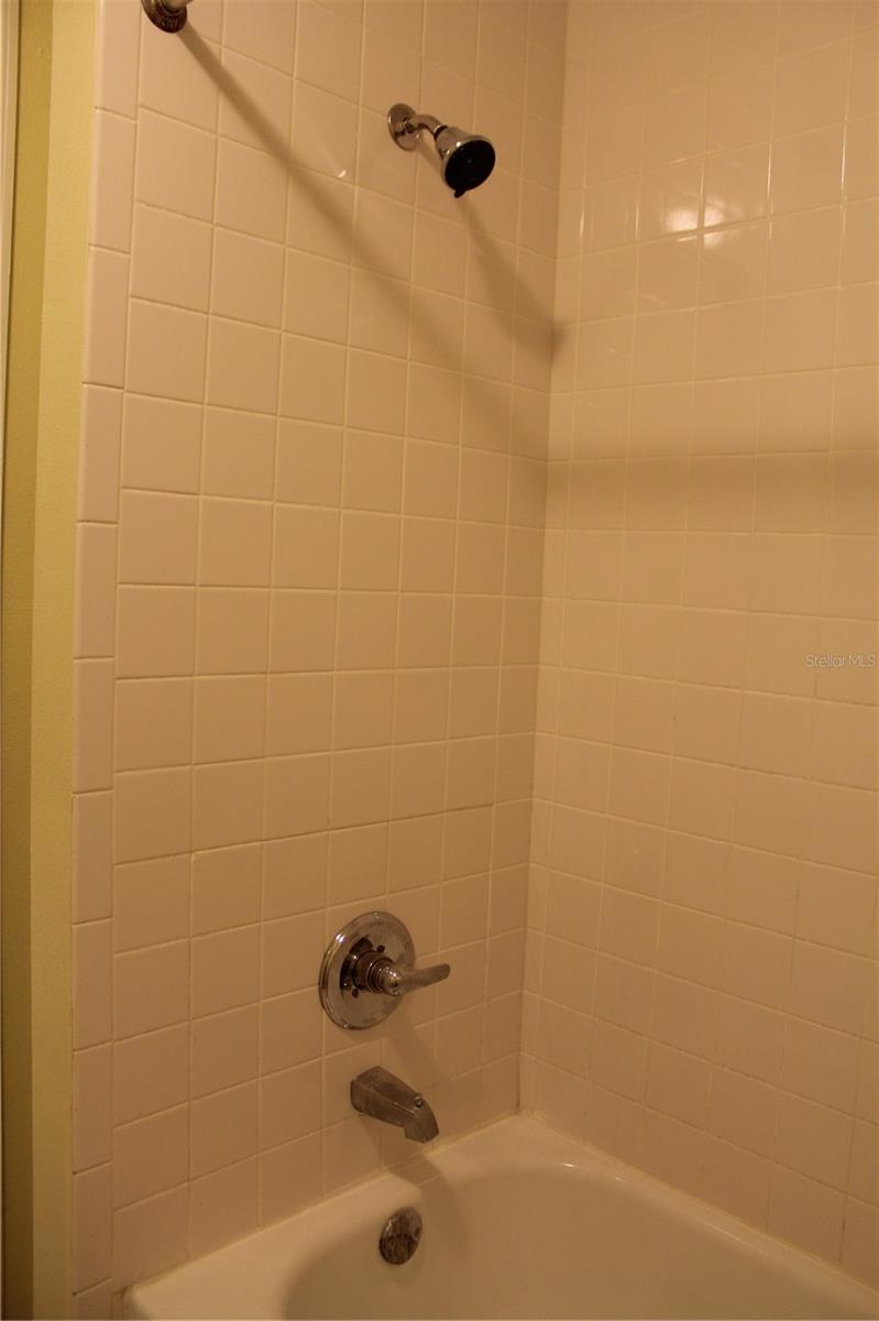 Image 27 of 32 For 3607 Idlewild Avenue 302