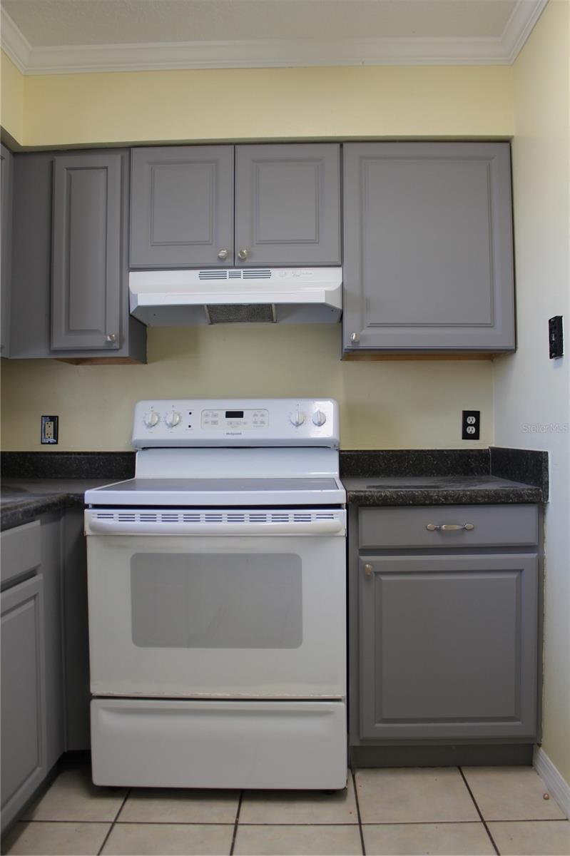 Image 6 of 32 For 3607 Idlewild Avenue 302