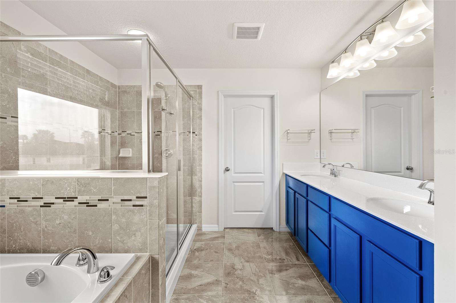 Image 22 of 43 For 12208 Morgans Bluff Place